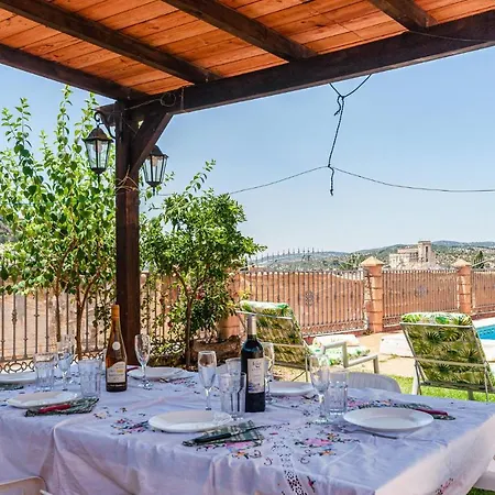 Holiday home Lovely In With Kitchenette Montefrio