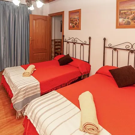 Holiday home Lovely In With Kitchenette Montefrio